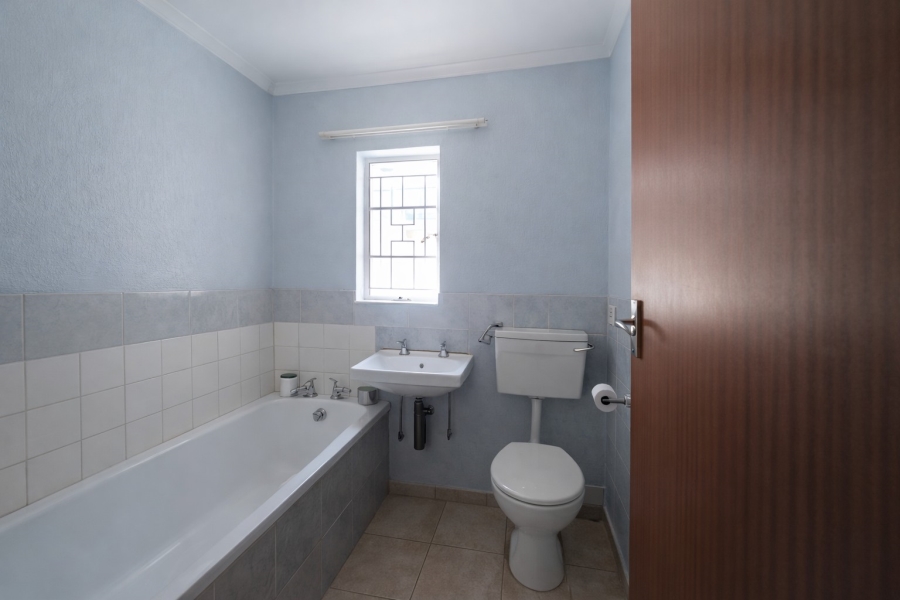 3 Bedroom Property for Sale in Phuthaditjhaba Free State